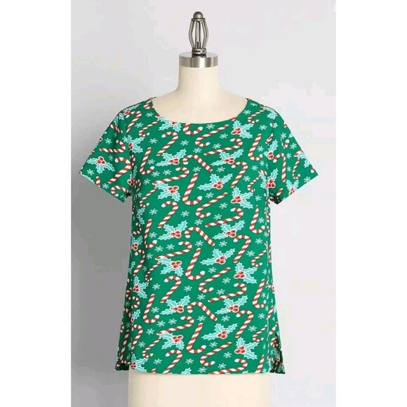 Modcloth Delightful Demeanor Short Sleeve Blouse Candy Cane Holidays Size S NWT - Picture 1 of 10